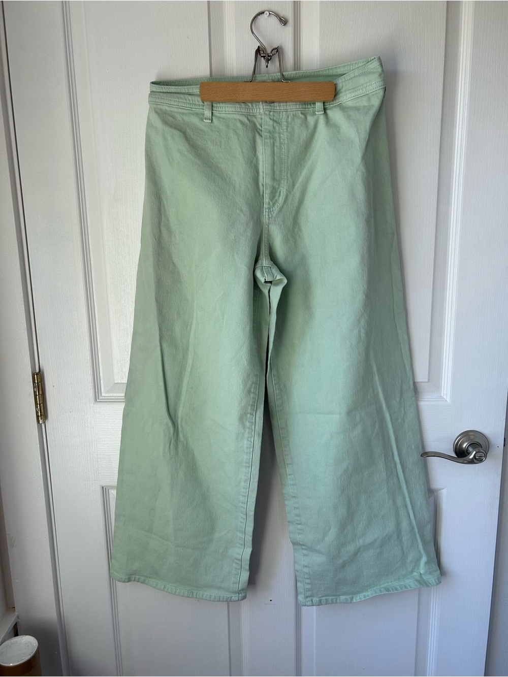 Universal Thread Mint Green Wide-Leg Jeans